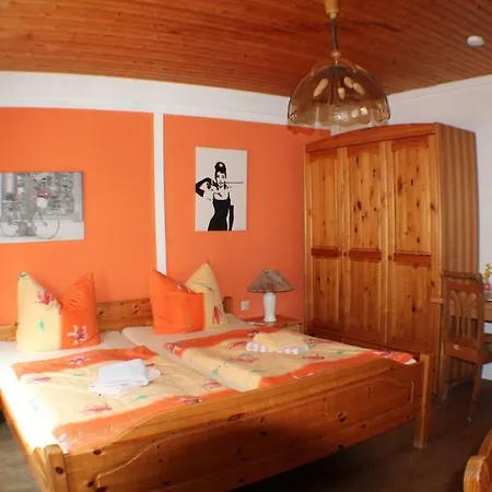 Inn Neustaedter Haus 2*