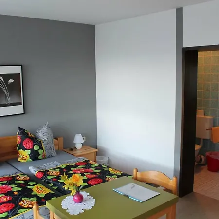 Neustaedter Haus Inn 2*